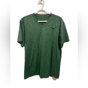 6/$12 sale Men’s Nike Shirt Large